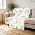 Printed flannel blanket, product mockup 1