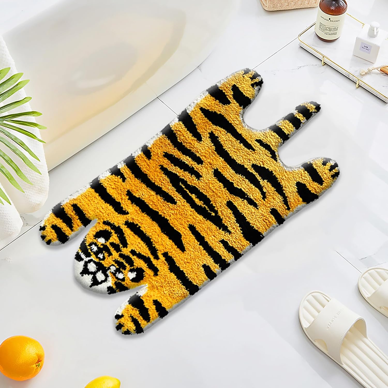 UKELER Kids Bathroom Rugs, Cute Tiger Shaped Nursery Rug Cartoon Bath Rug Non Slip Funny Accent Bedroom Rugs Absorbent Shag Bath Mats for Bathroom, Kids Room, Bathtub, Sink, Entry Way 35''Ã20''