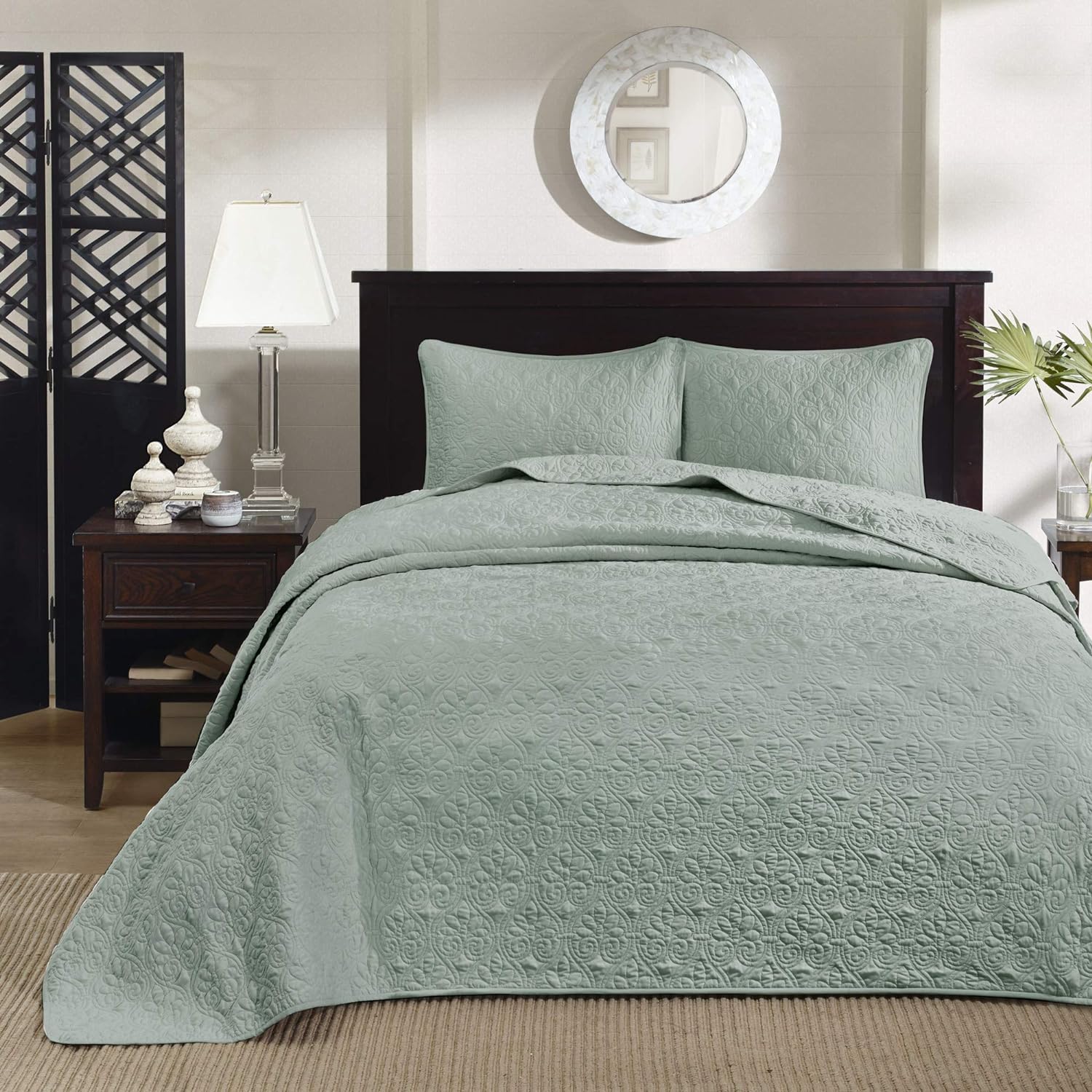 Madison Park Quebec Reversible Quilt Set Damask Design, Double Sided Stitching All Season, Lightweight Bedspread Bedding Set, Matching Sham, Seafoam, King(120