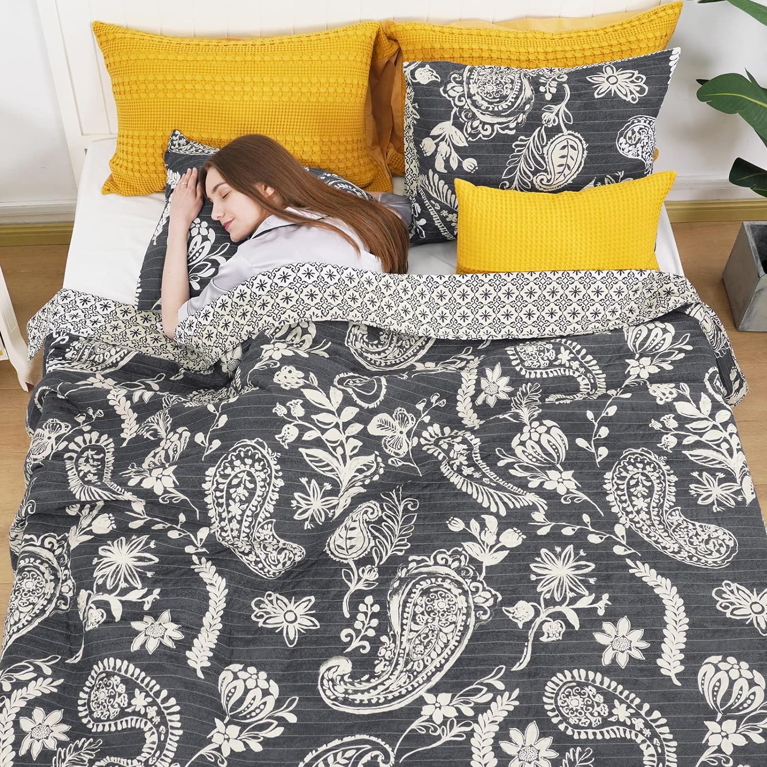 PHF 100% Cotton Quilt Set King Size, 3PCS Lightweight Boho Floral Paisley Soft Bedspread, Drop Nicely, 1 Reversible Coverlet 108 x 90 and 2 Pillow Cases 20 x 36, Dark Grey