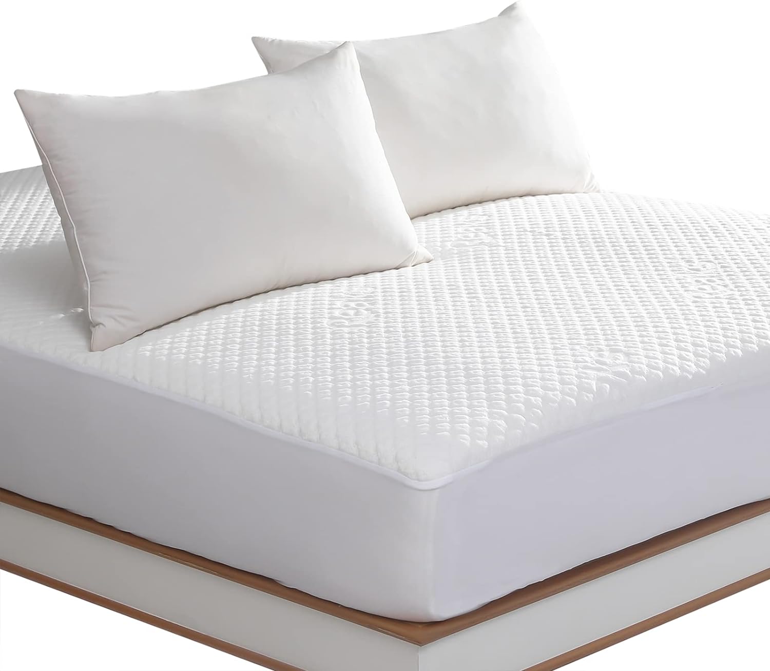 I've been on the hunt for a mattress protector that doesn't turn my bed into a sauna, and I hit the jackpot with this bamboo mattress protector. No more waking up in a puddleit keeps me cool all night. The bamboo material is a game-changer, soaking up moisture without making me feel hot and bothered. Plus, it' surprisingly soft and durable. If you're tired of the sweaty struggle, this protector is a real sleep-saver. Highly recommend for a comfier, cooler night' sleep!