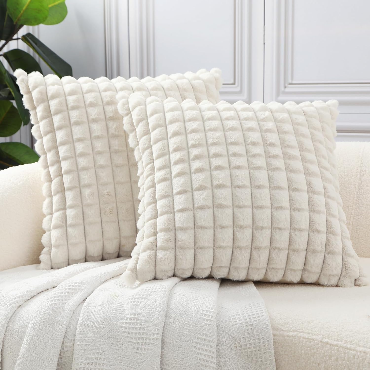 HPUK Faux Fur Plush Square Throw Pillow Covers 18x18 Inch, Decorative Fluffy Couch Pillow Covers for Living Room, Accent Cozy and Fuzzy Pillow Covers for Couch, Sofa, and Bedroom(Cream White)