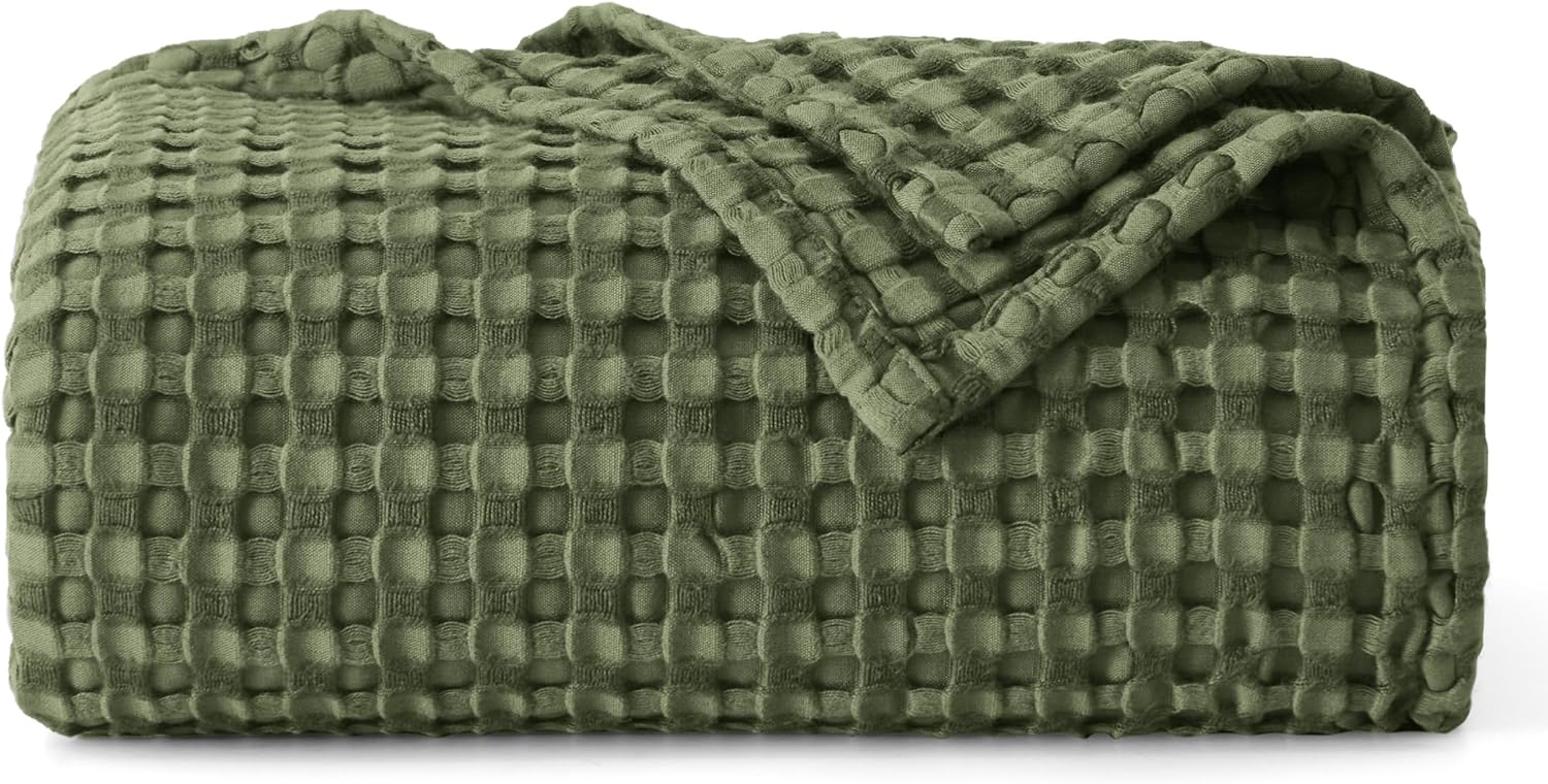 Bedsure Cooling Cotton Waffle Weave Throw Blanket - Lightweight Breathable Blanket of Rayon Derived from Bamboo for Hot Sleepers, Luxury Throws for Bed, Couch and Sofa, Green, 50x70 Inches