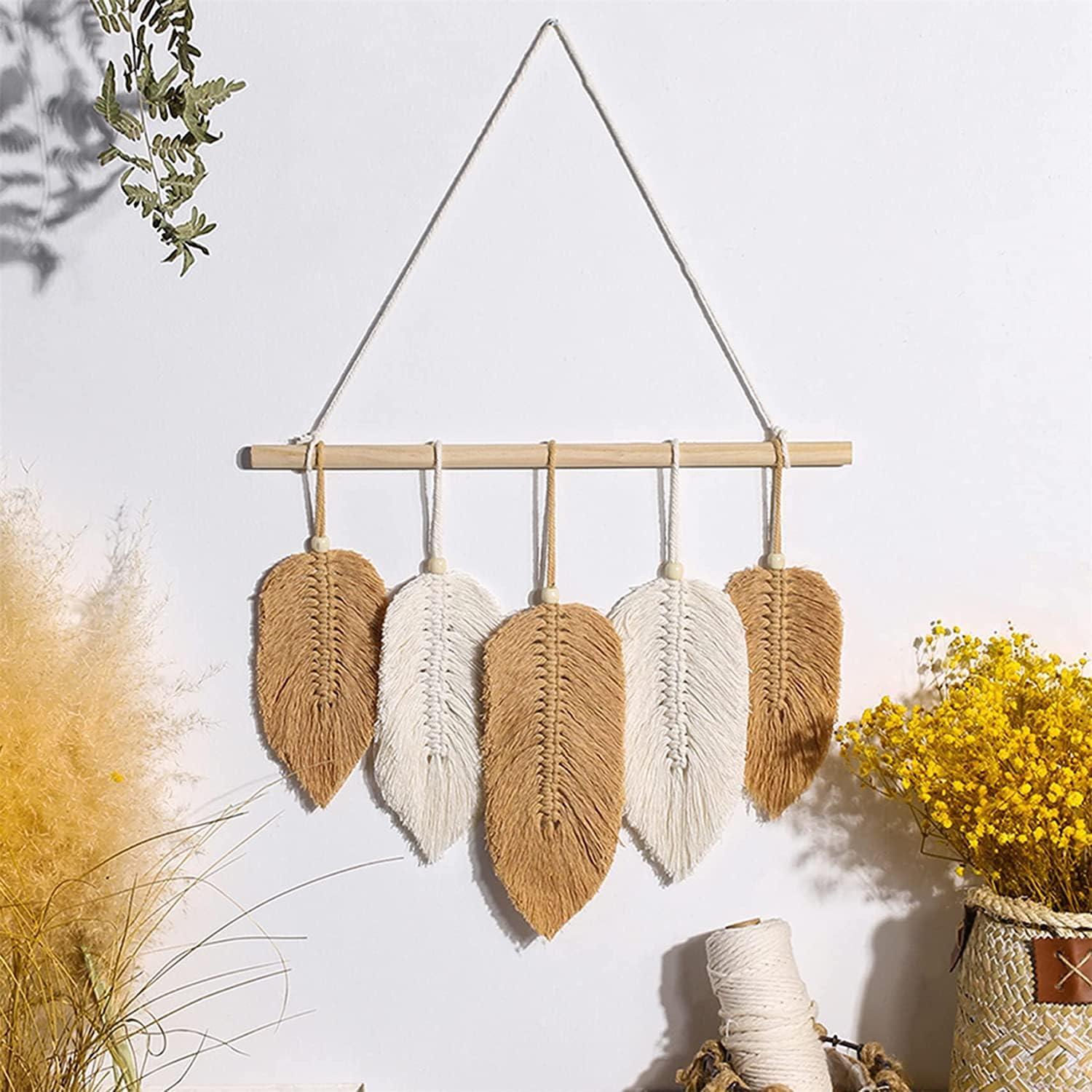 Clife Macrame Wall Hanging Leaves- Boho Chic Woven Leaf Tassels Decoration Cotton Ornaments,Handmade Yarn Woven Wall Art Leaf Tapestry for Nursery, Bedroom, Living Room, Ideas