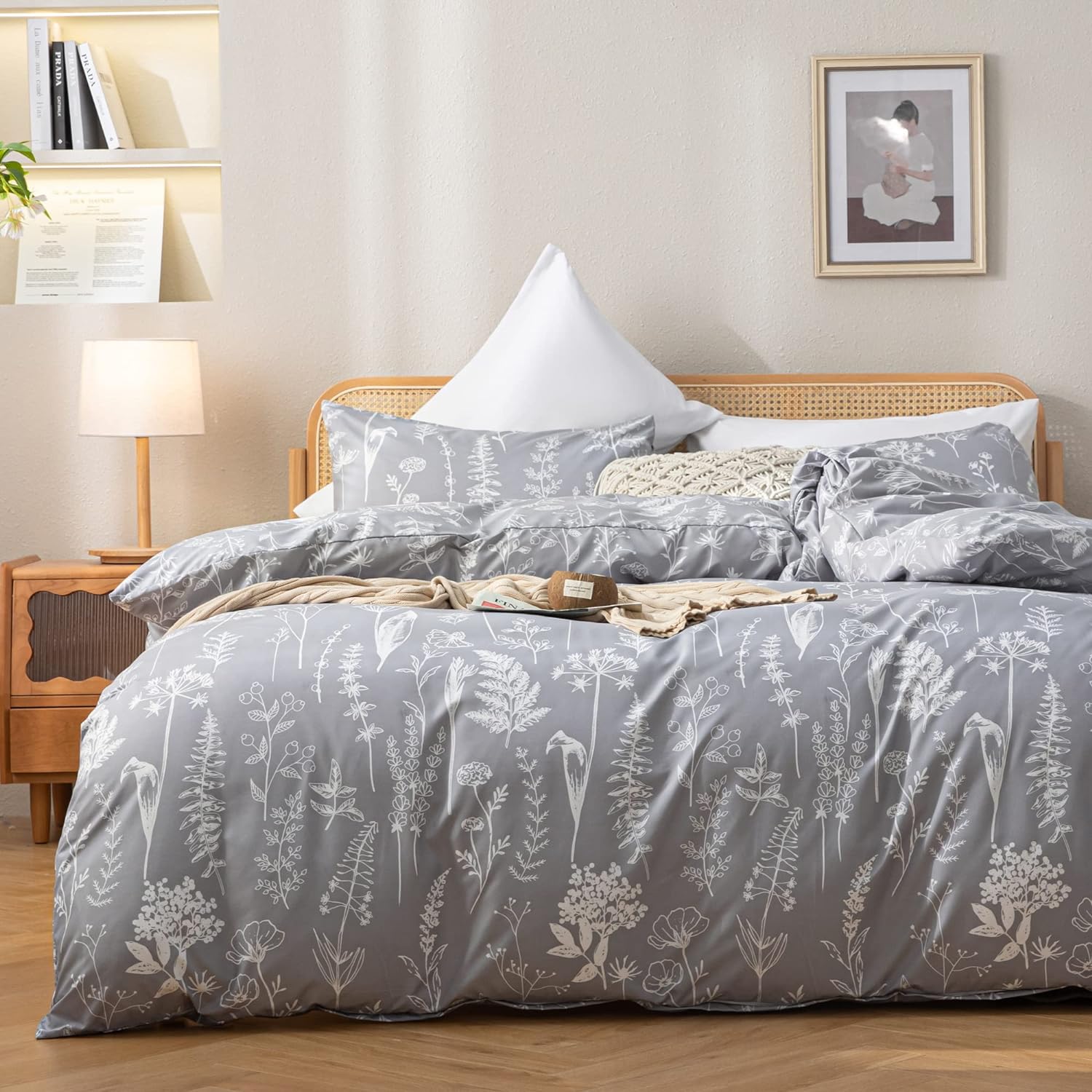 JANZAA 3PCS Comforter Set Floral Comforter Set Bedding Set White Flower Printing on Grey Comforter with 2 Pillow Cases for All Season Using(Queen)