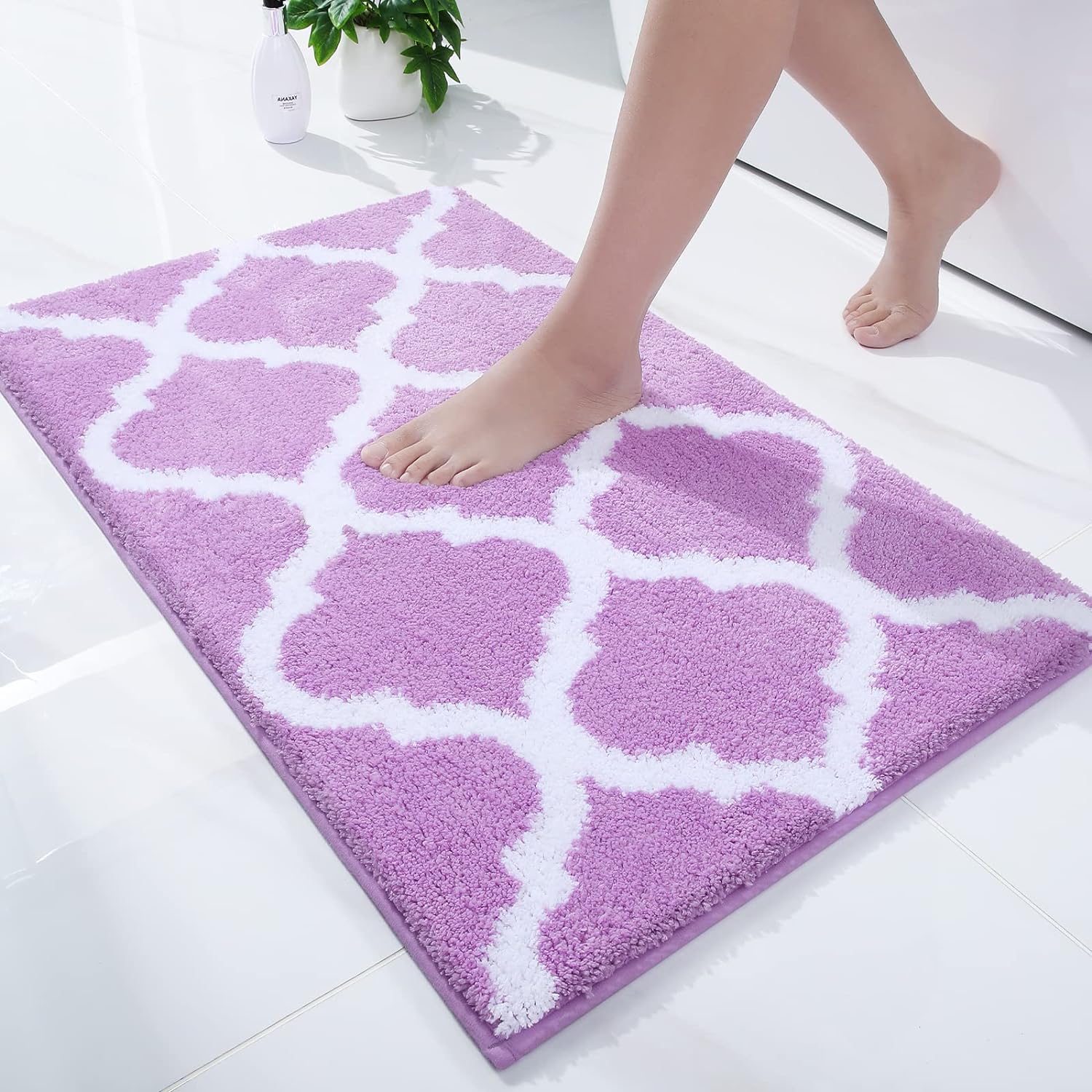 OLANLY Bathroom Rugs 30x20, Soft and Absorbent Microfiber Bath Rugs, Non-Slip Shaggy Shower Carpet, Machine Wash Dry, Bath Mats for Bathroom Floor, Tub and Shower, Light Purple