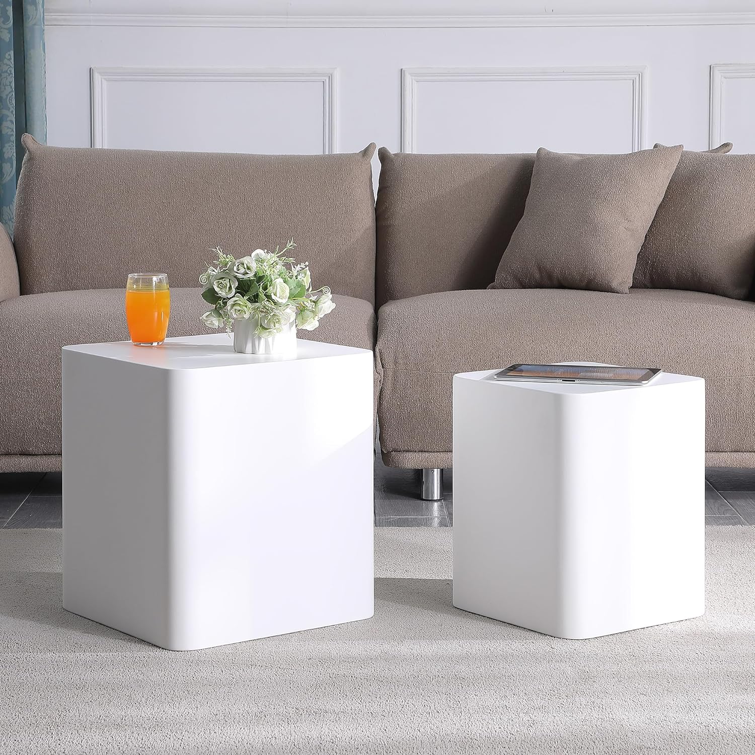 WILLIAMSPACE Nesting Table Set of 2, White Nesting Coffee Tables Wooden Modern Table for Living Room Accent End Side Table, H18.25 (Matte White-Square)