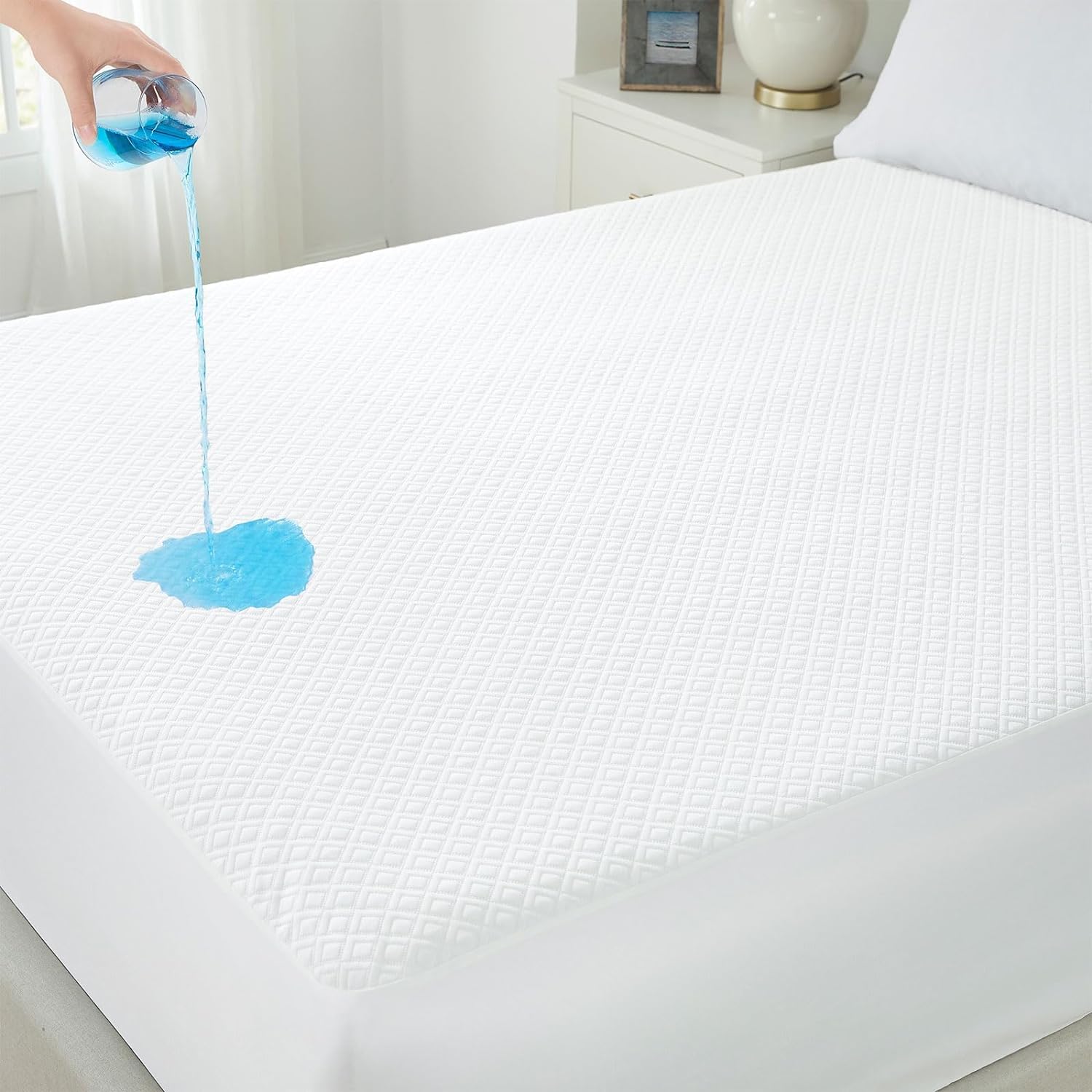 BALEINE Waterproof Mattress Protector, Breathable 3D Air Fabric Cooling Smooth Soft Washable Mattress Cover with 8''-21'' Deep Pocket (Twin)