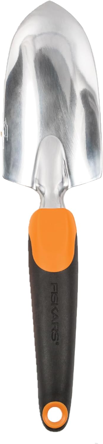 Fiskars Ergo Trowel - Heavy Duty Gardening Hand Tool with Hang Hole - Lawn and Yard Tools - Black/Orange